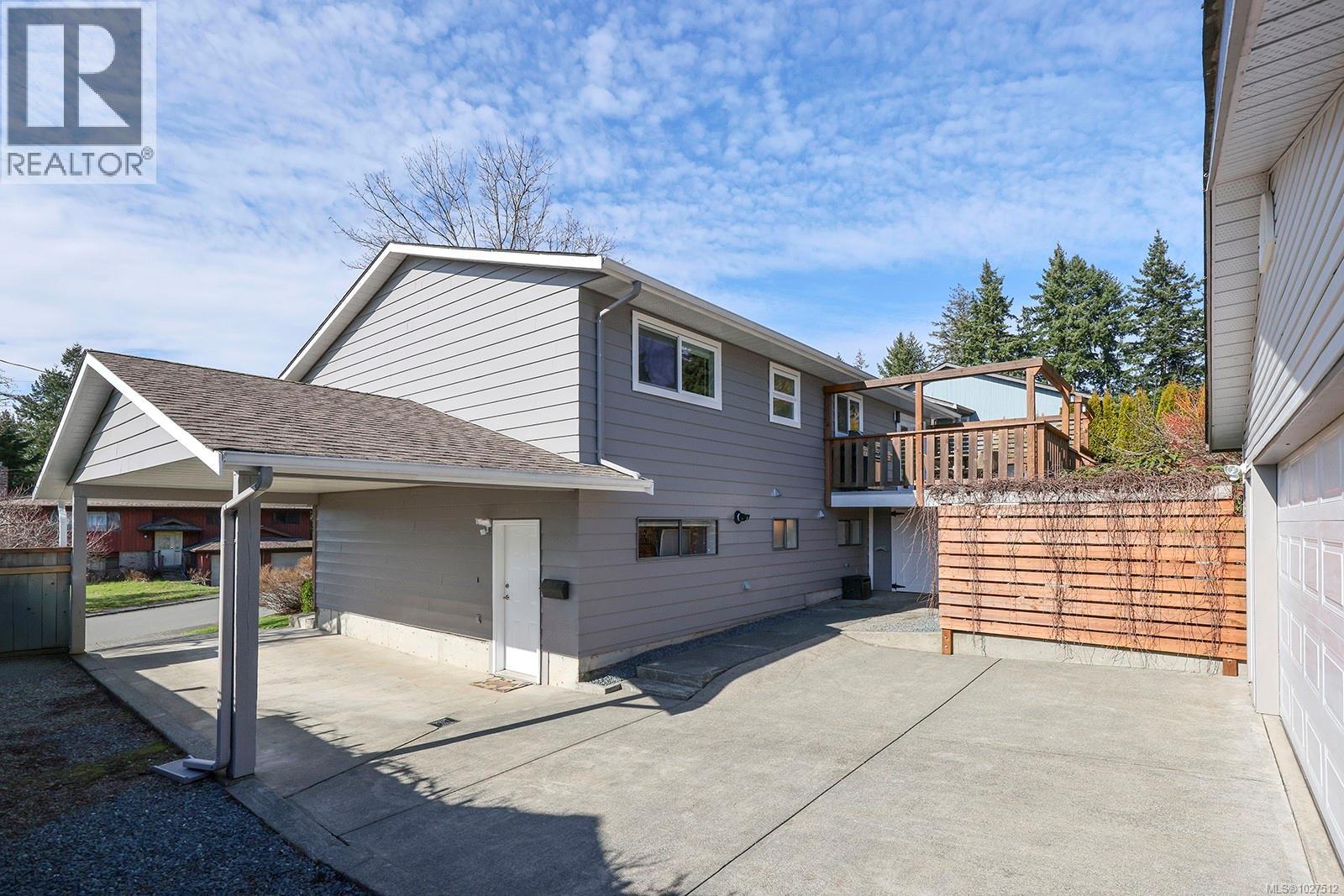 512 Brooklyn Pl, Comox