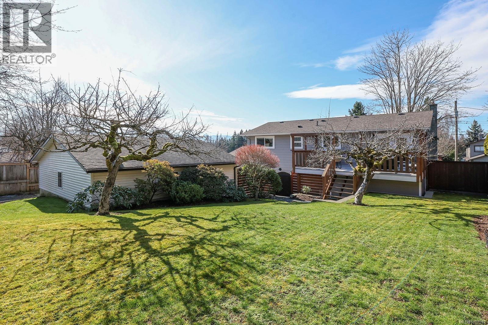 512 Brooklyn Pl, Comox