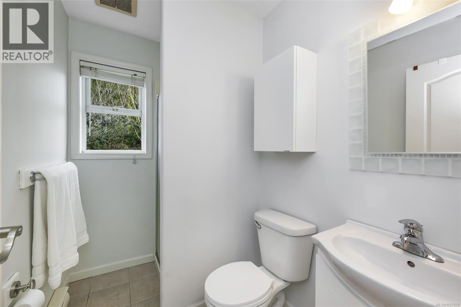 2018 Deborah Pl, Duncan