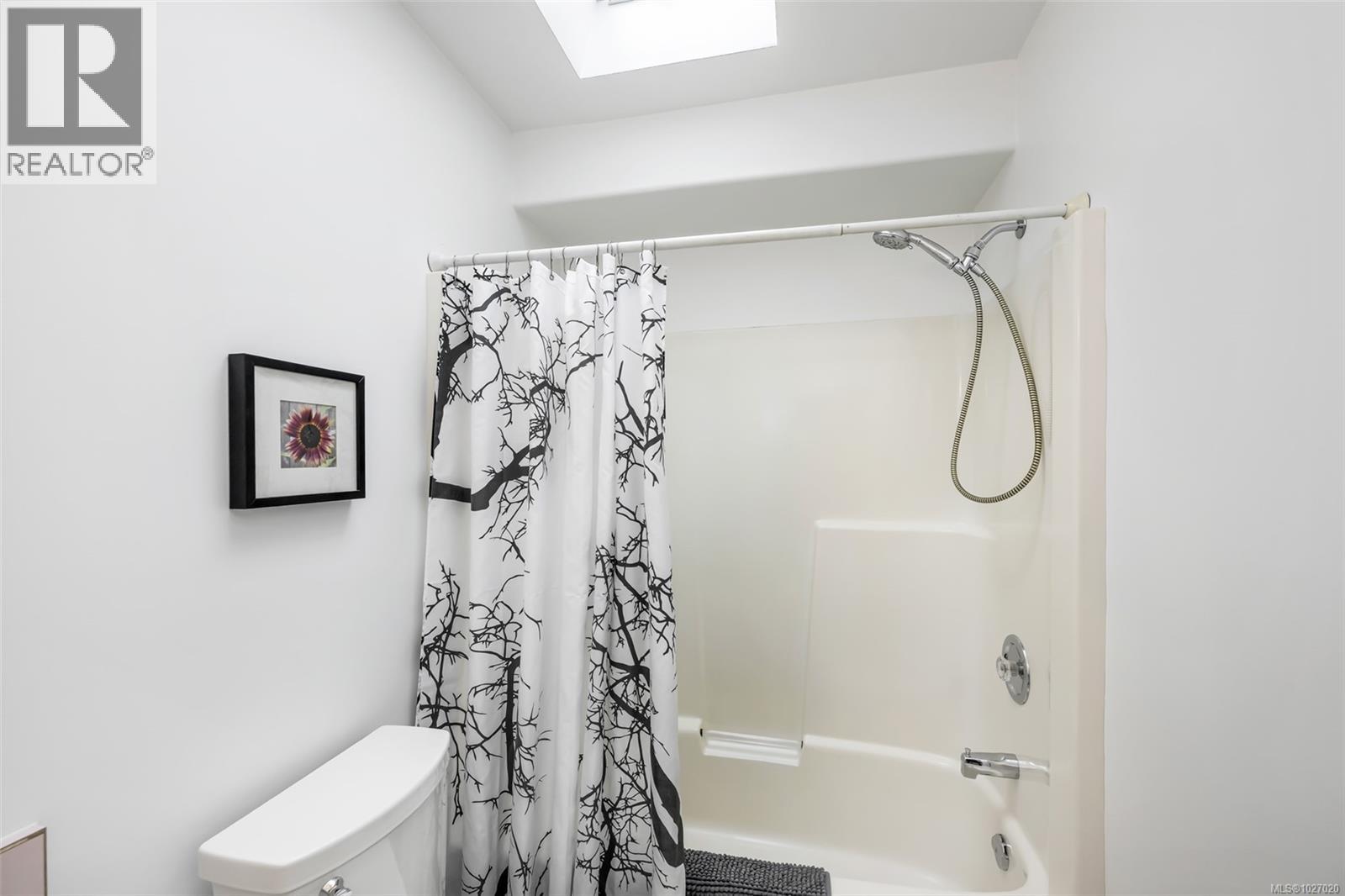 2018 Deborah Pl, Duncan