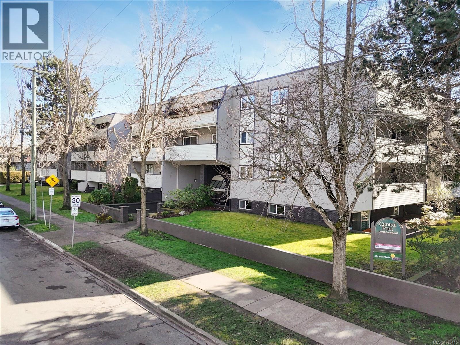 213 909 Pembroke Street, Victoria