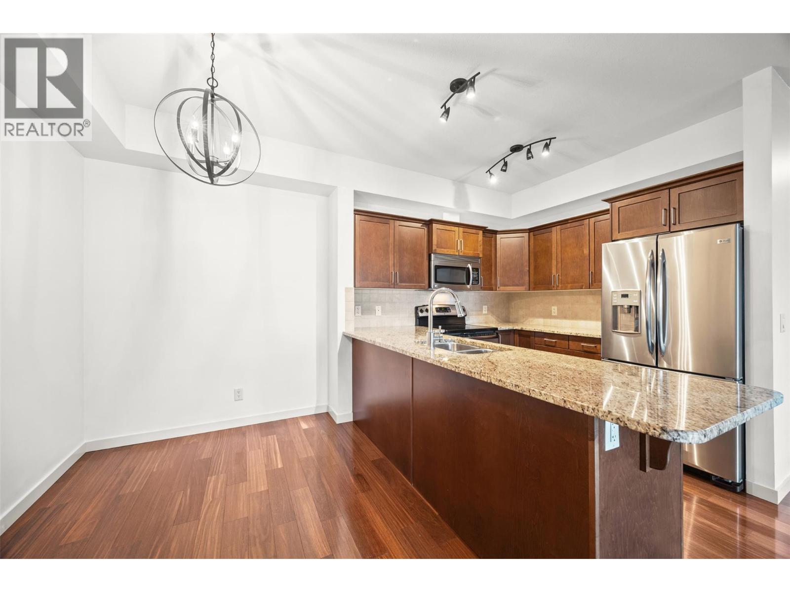 202 2142 Vasile Road, Kelowna