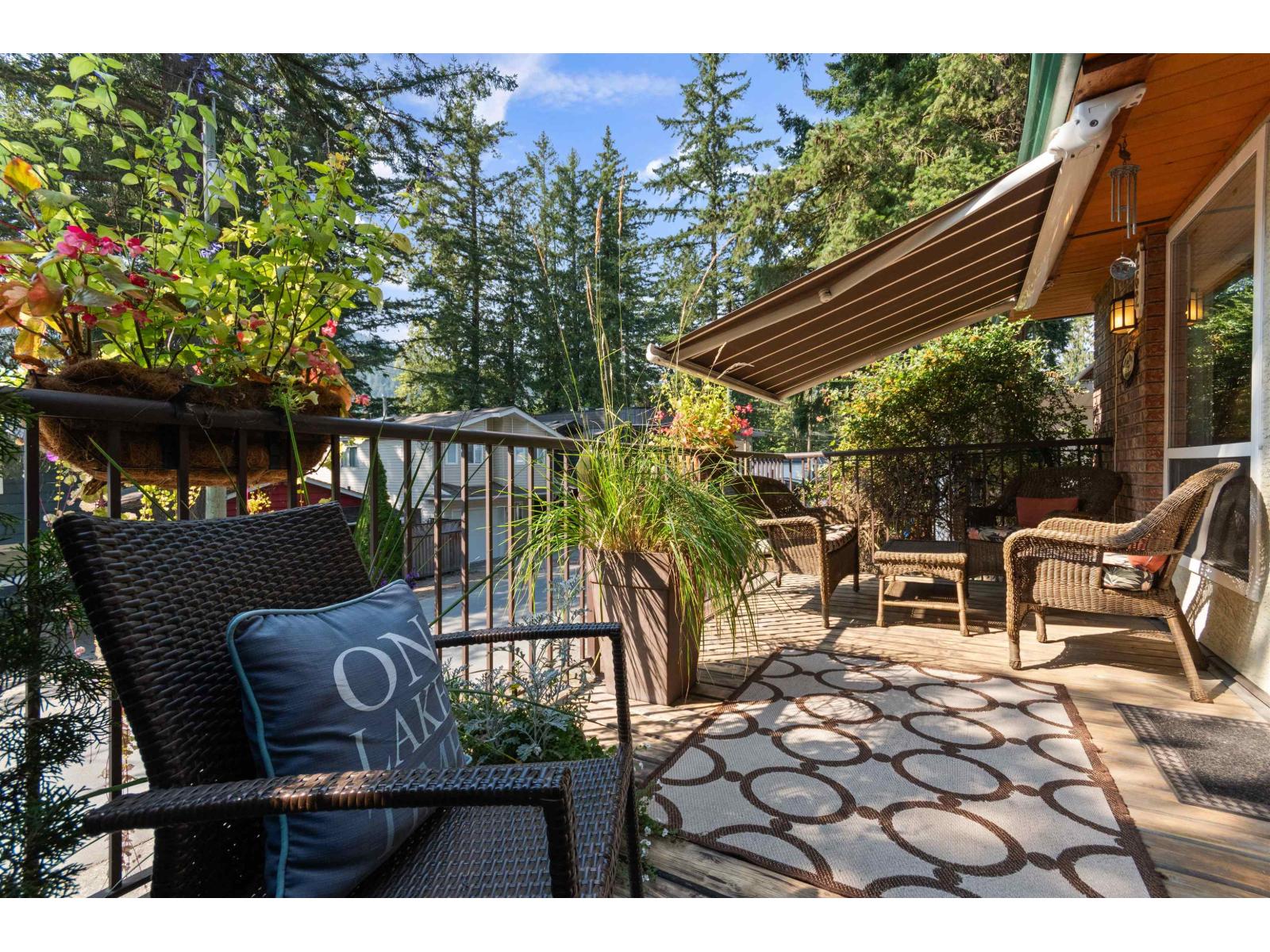 262 FIRST AVENUE, Cultus Lake North, Cultus Lake