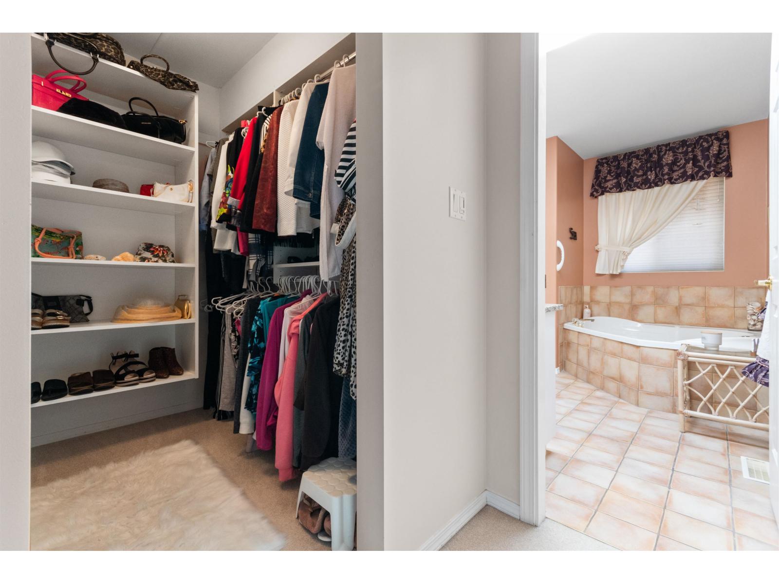 262 FIRST AVENUE, Cultus Lake North, Cultus Lake