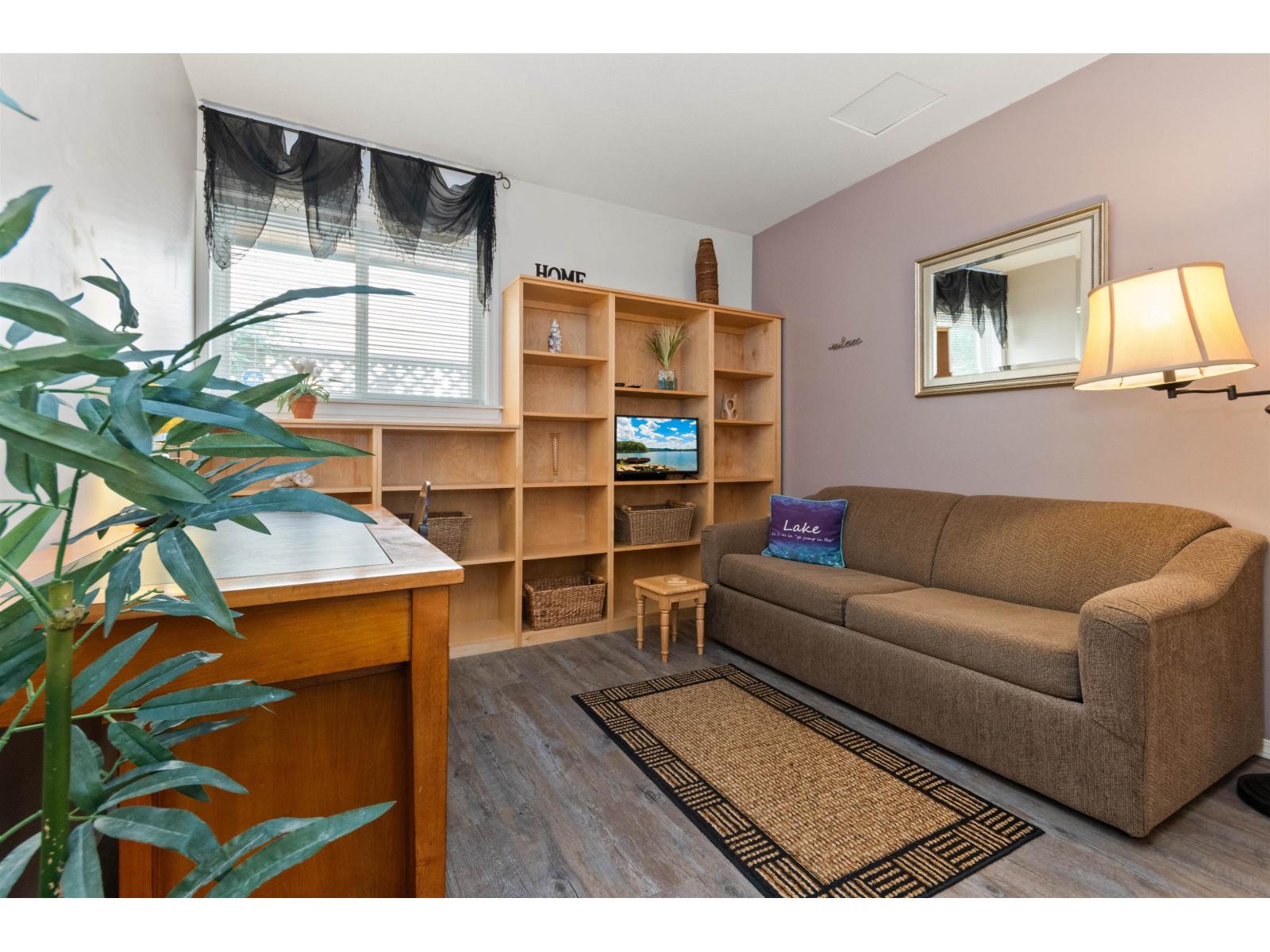 262 FIRST AVENUE, Cultus Lake North, Cultus Lake