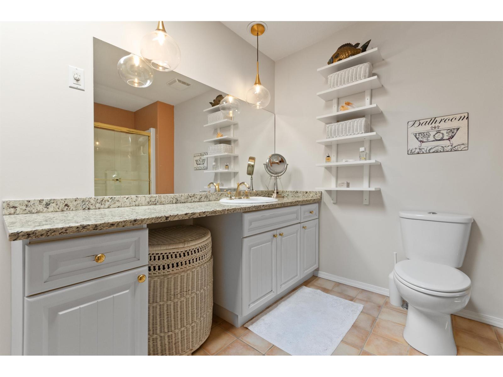 262 FIRST AVENUE, Cultus Lake North, Cultus Lake