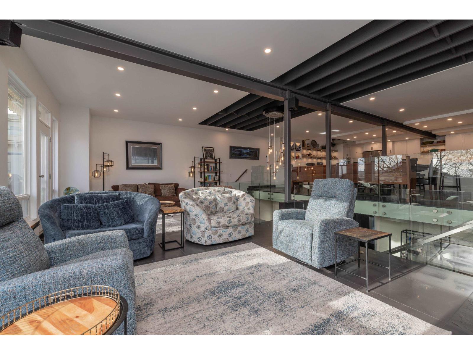 7 15161 PROSPECT AVENUE, White Rock