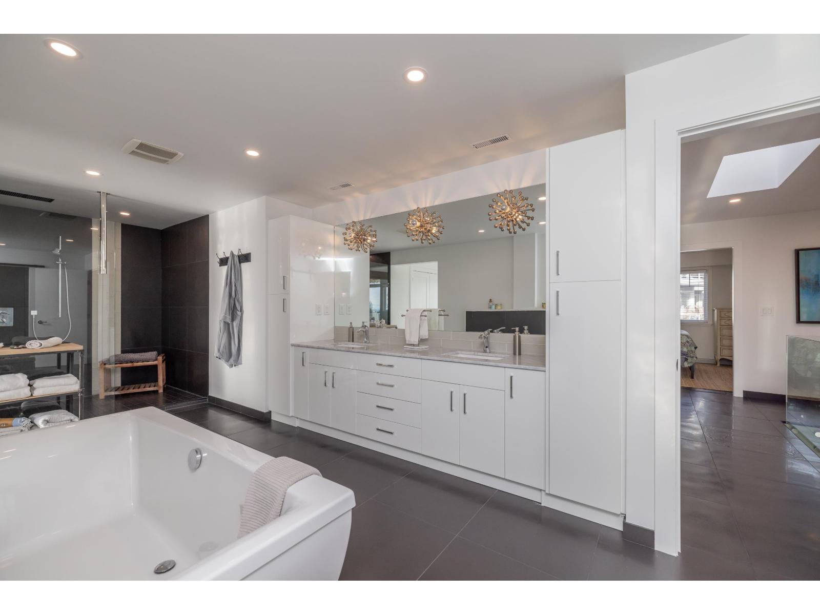 7 15161 PROSPECT AVENUE, White Rock