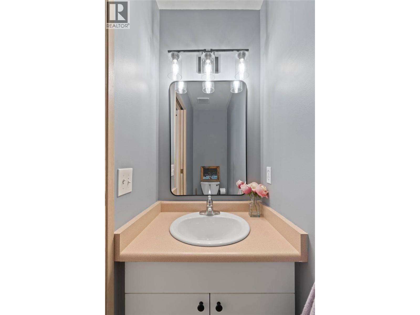 2020 Robson Place Unit# 40, Kamloops