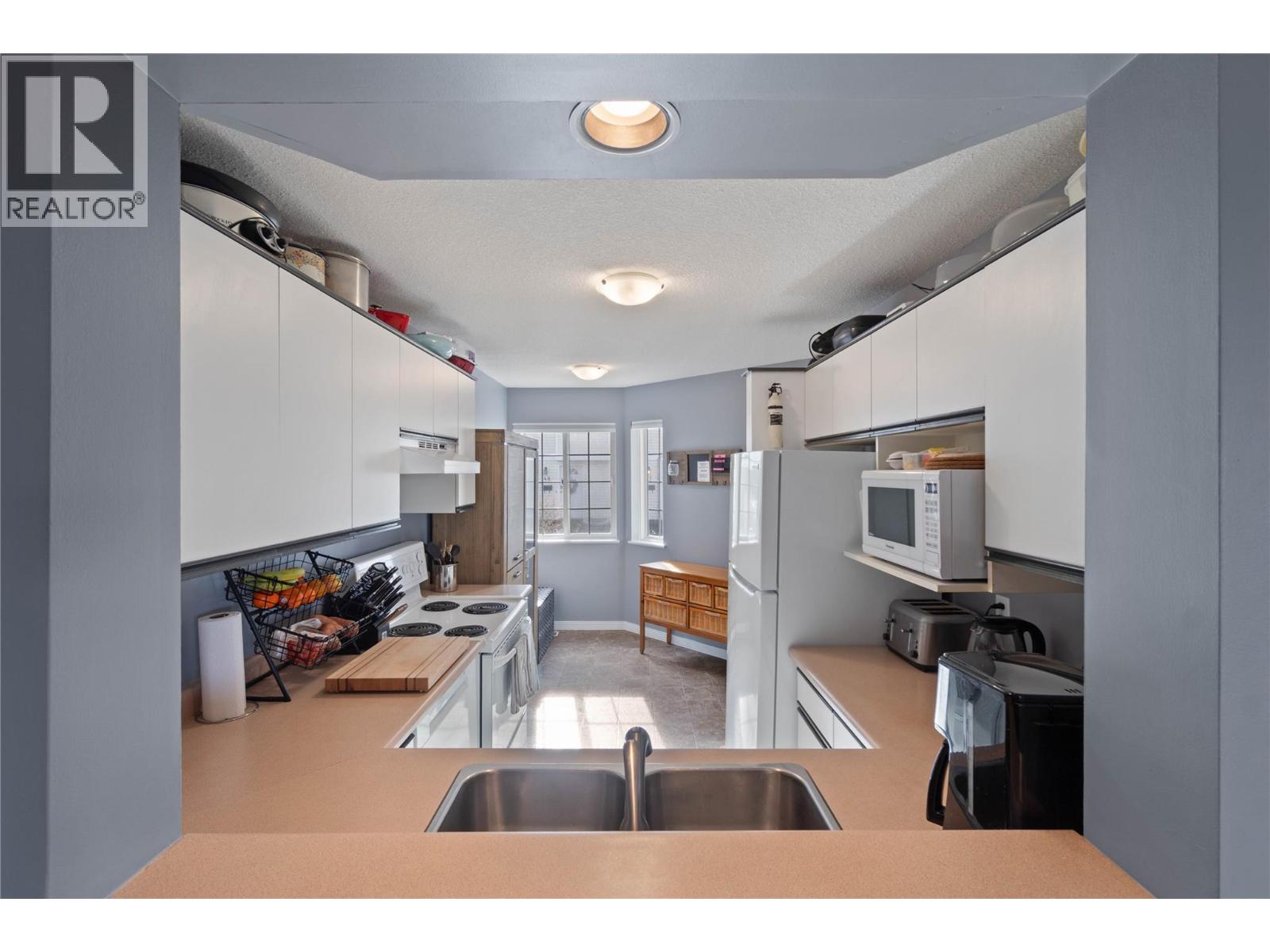 2020 Robson Place Unit# 40, Kamloops