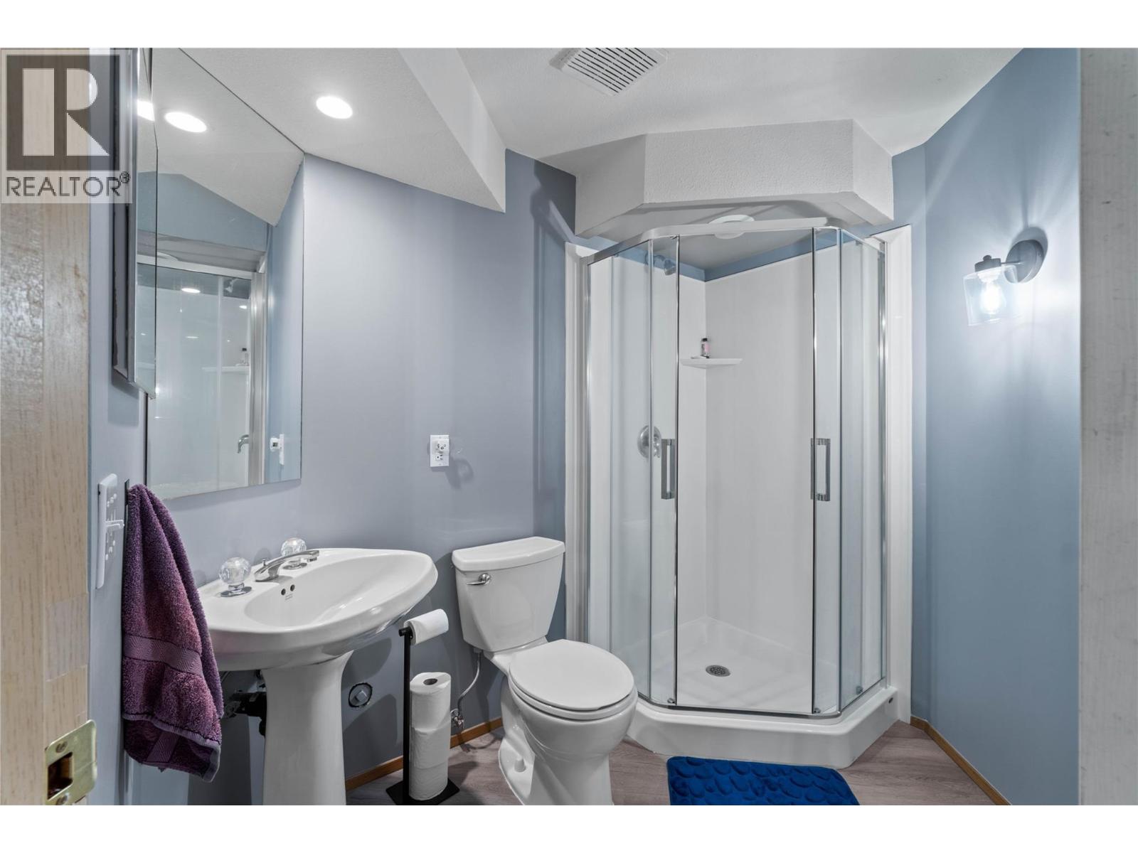 2020 Robson Place Unit# 40, Kamloops