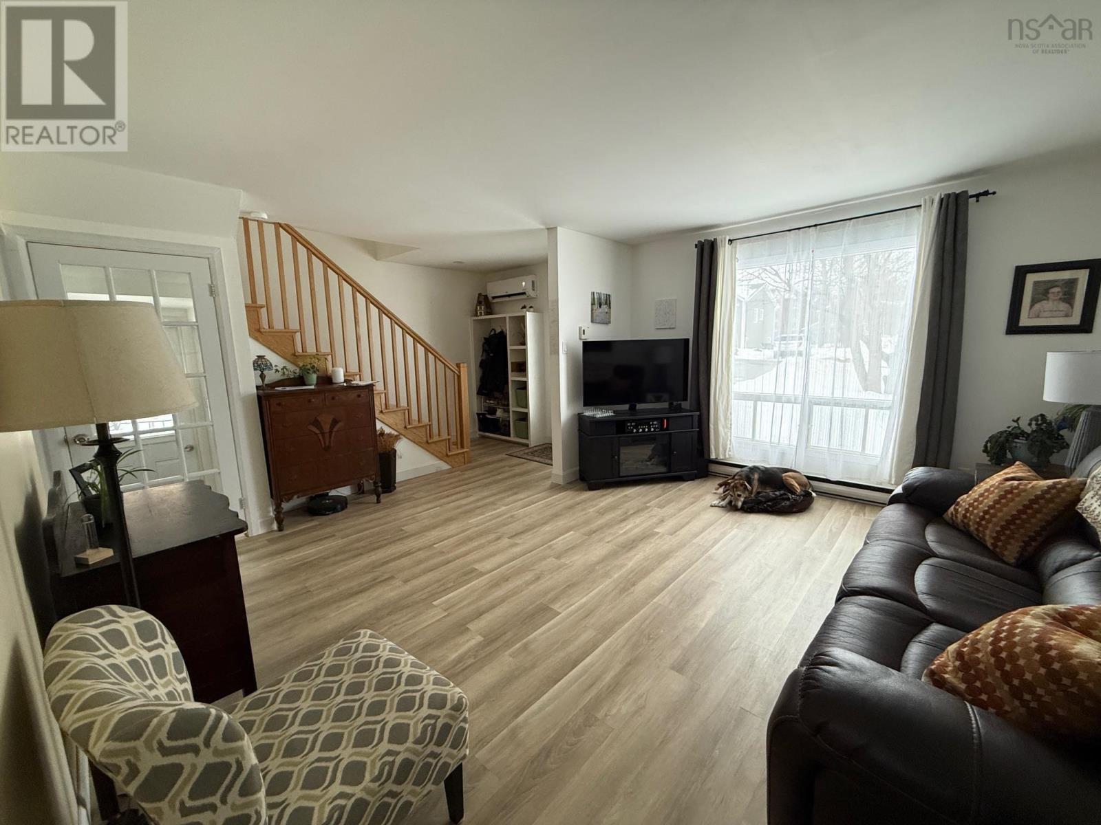 Property 23 of 49 of 197 Jubilee Road