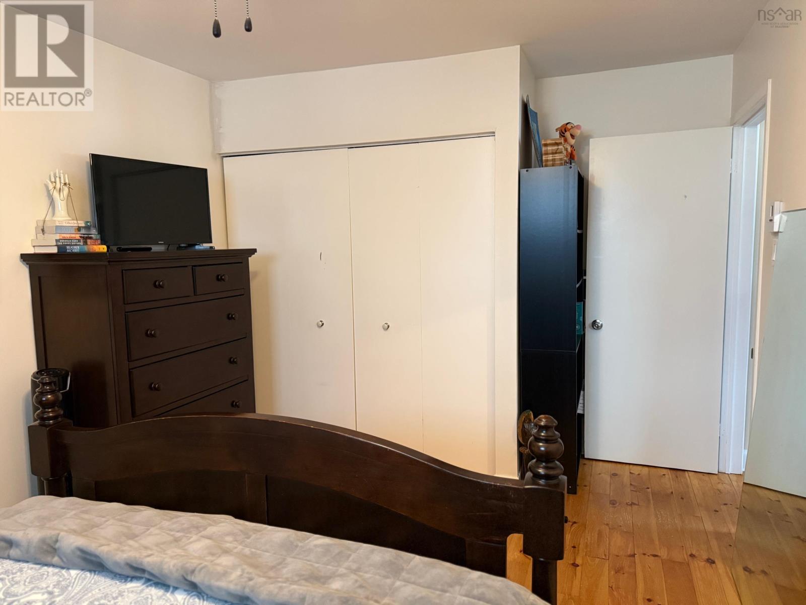 Property 32 of 49 of 197 Jubilee Road