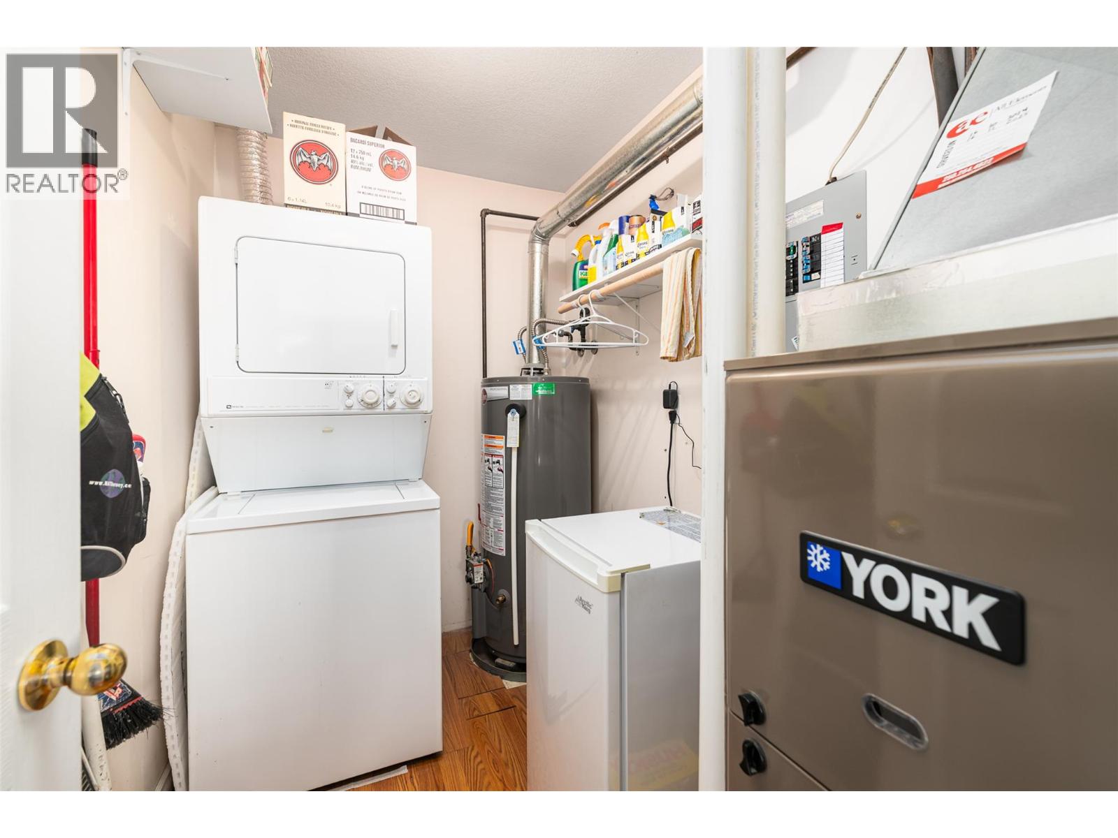 338 9th Avenue S Unit# F, Creston