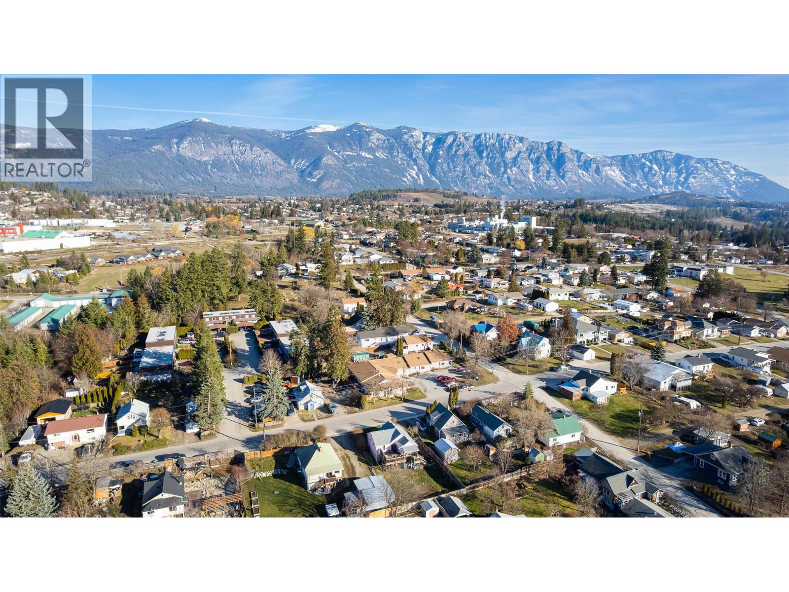 338 9th Avenue S Unit# F, Creston