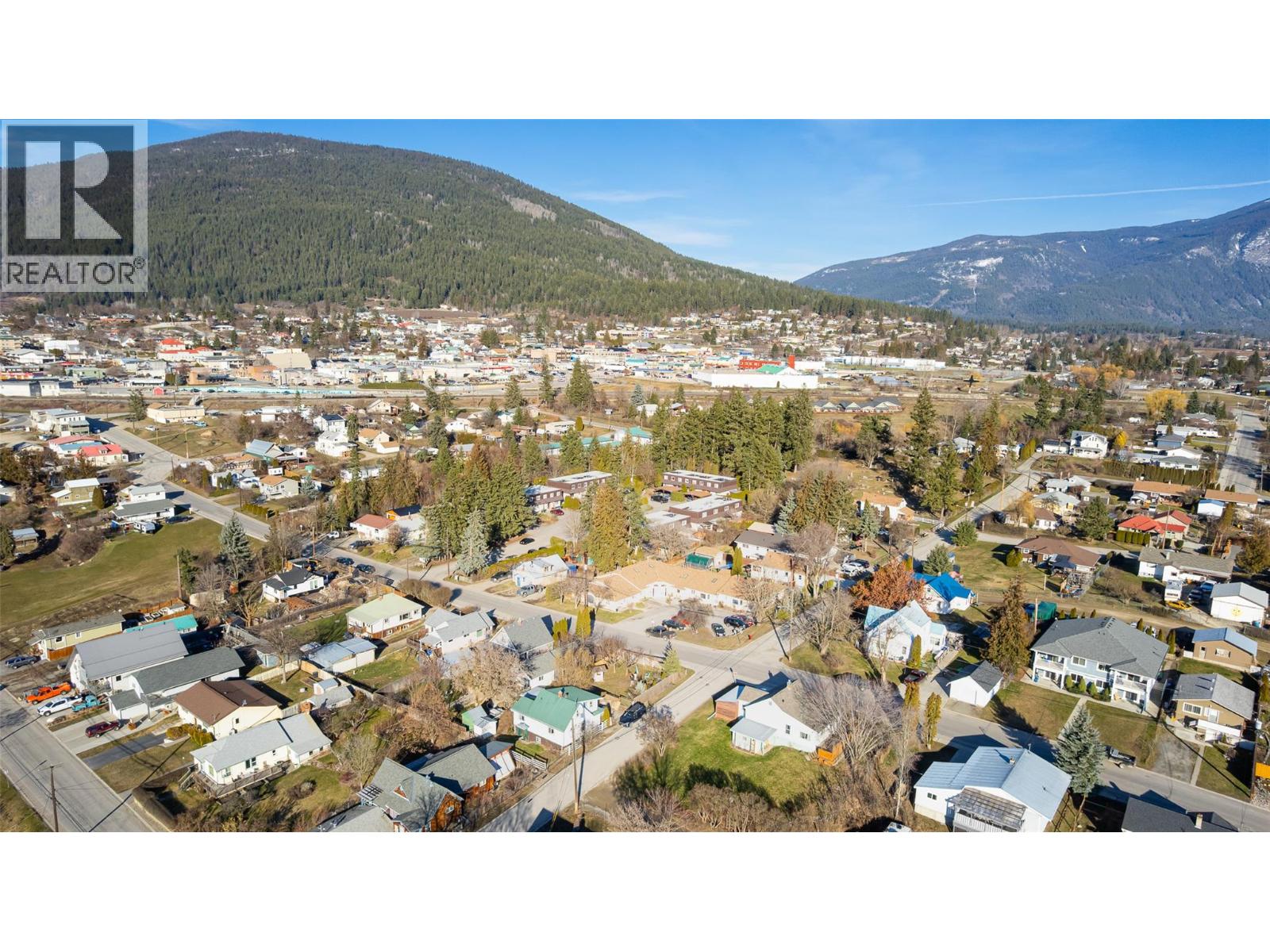 338 9th Avenue S Unit# F, Creston