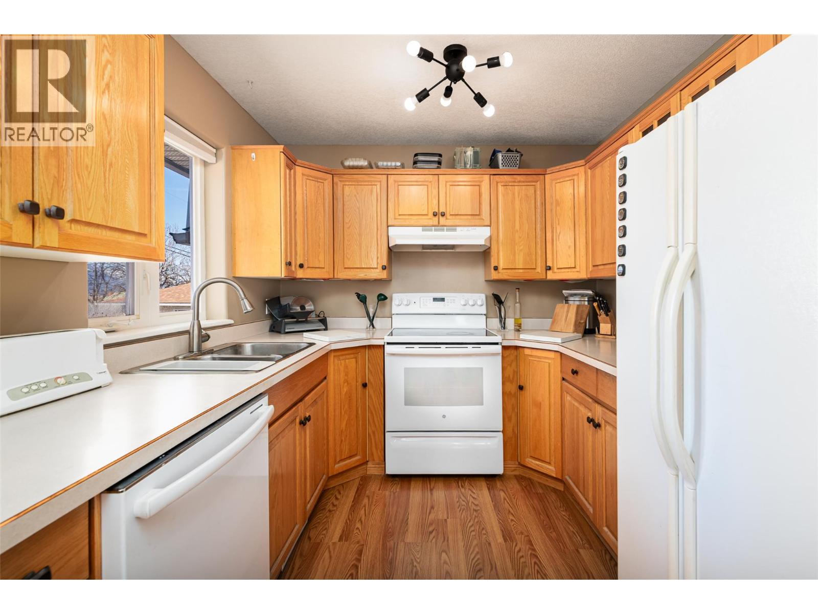 338 9th Avenue S Unit# F, Creston