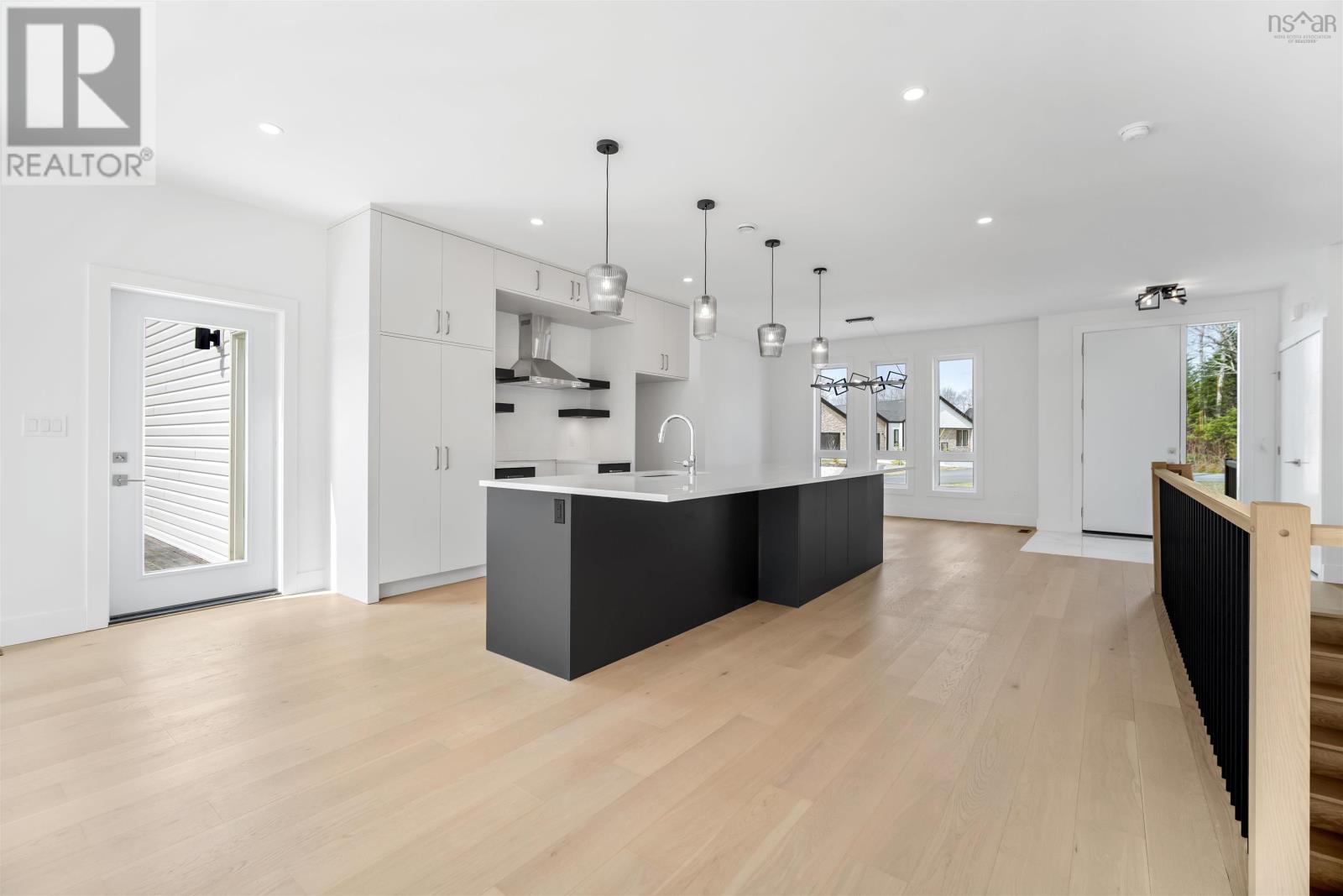 Property 41 of 43 of 2 Merion Court