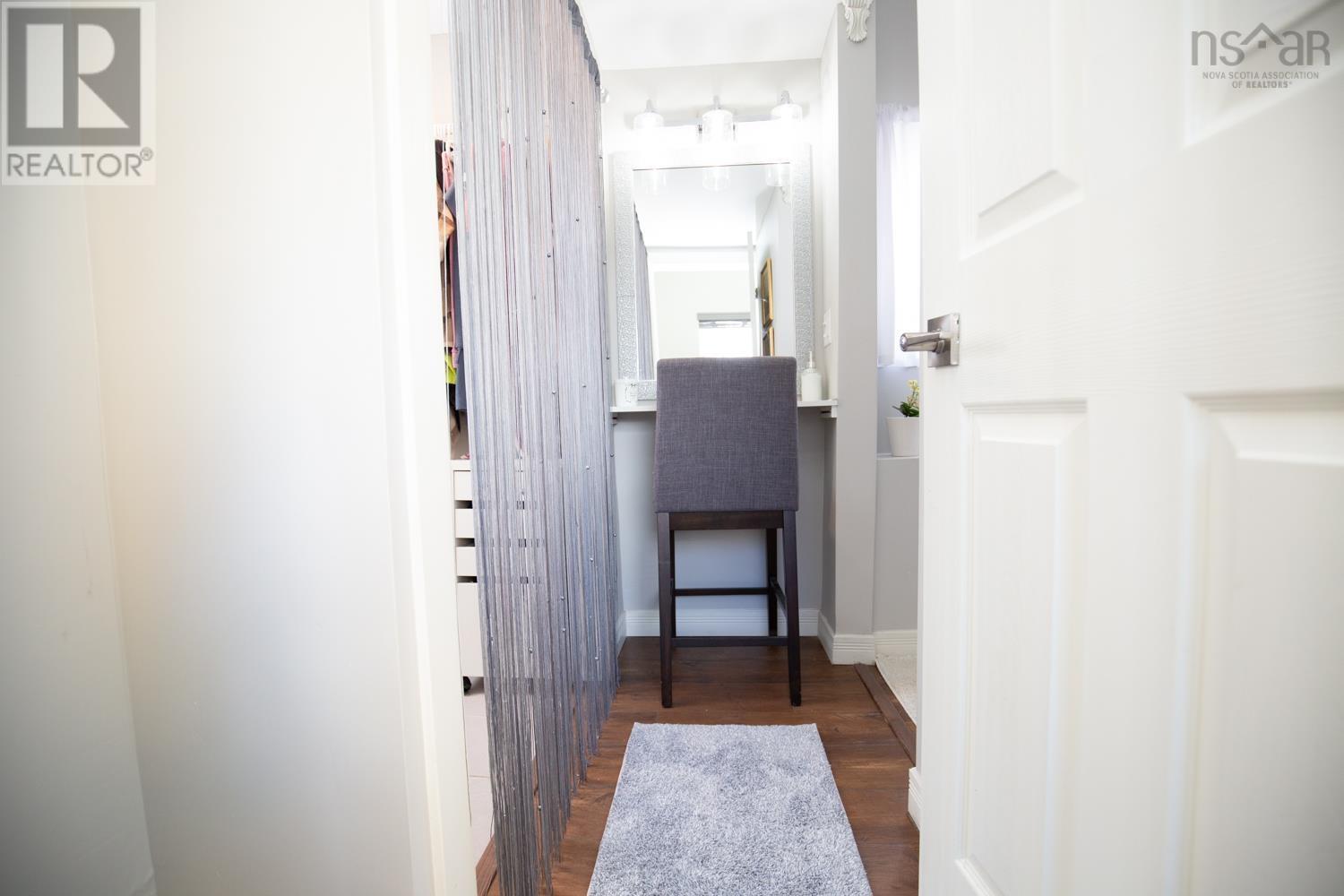 Property 14 of 48 of 26 MUIR Street