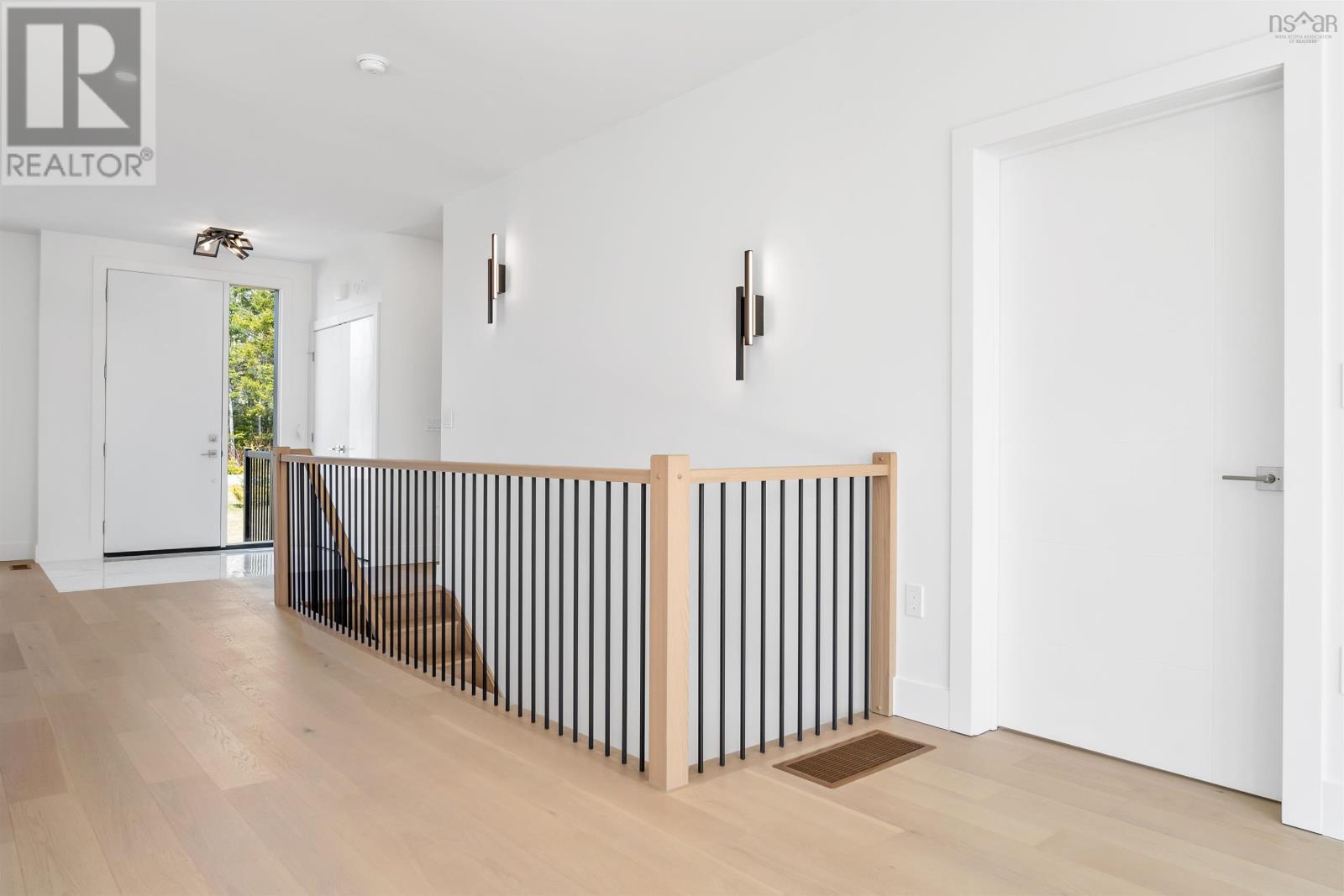 Property 35 of 43 of 2 Merion Court