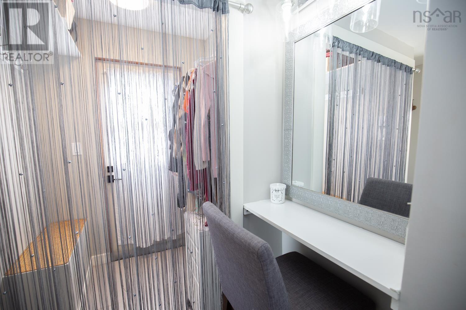 Property 13 of 48 of 26 MUIR Street