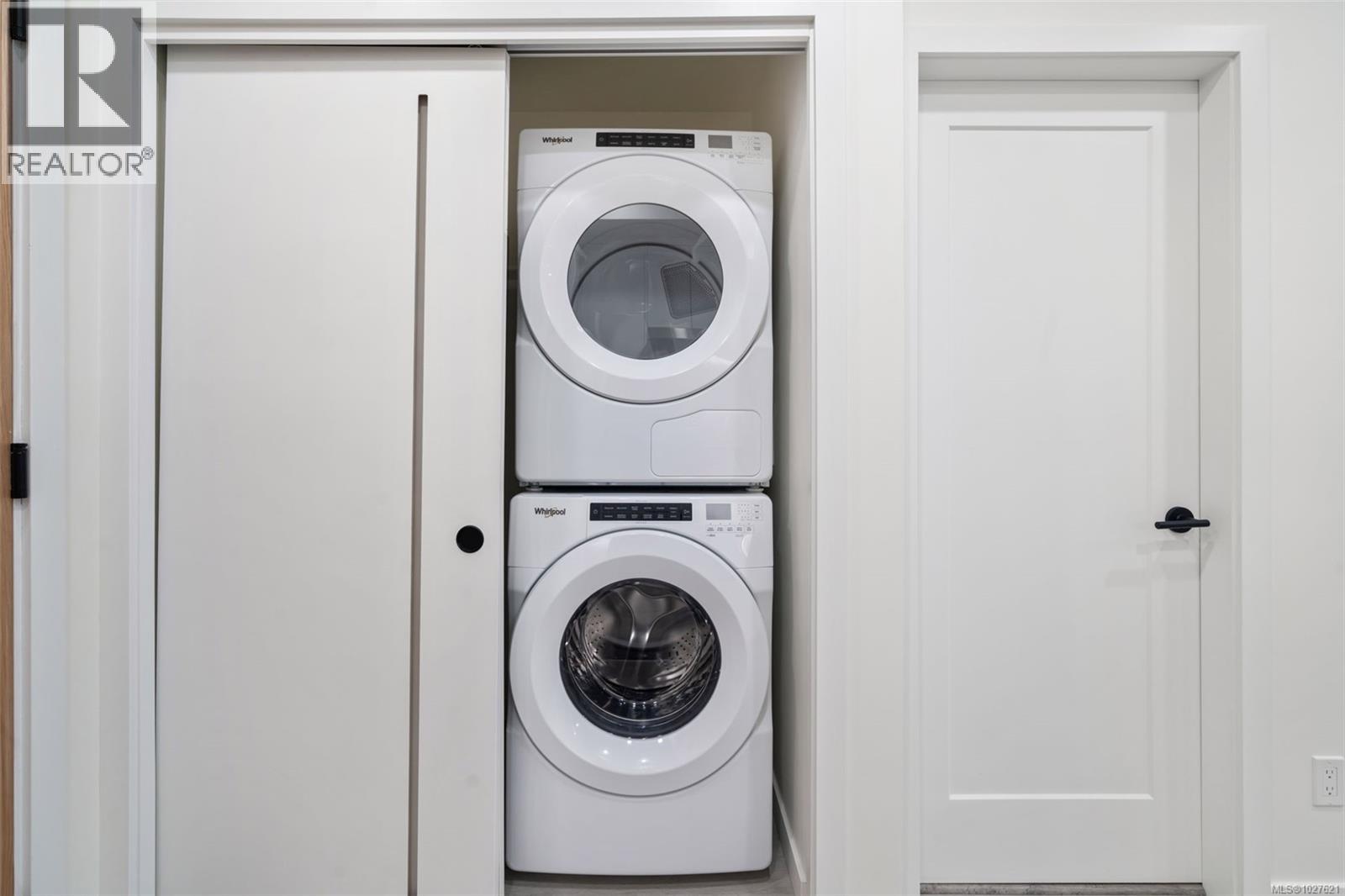 208 610 Lampson Road, Esquimalt