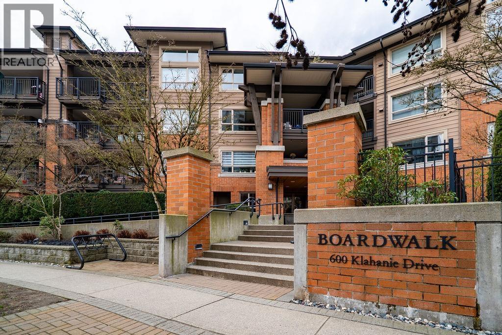 113 600 KLAHANIE Drive - main photo