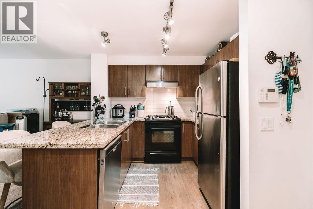 113 600 KLAHANIE Drive - photo 2