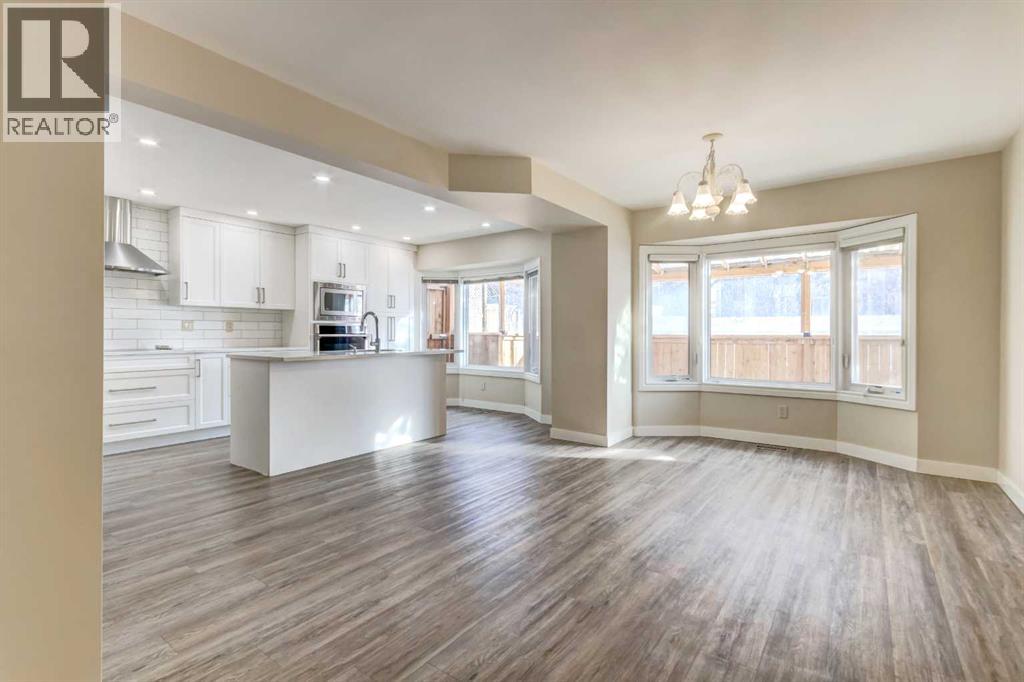 Single Family House for Sale in  Hawkfield Crescent NW Hawkwood Calgary 
