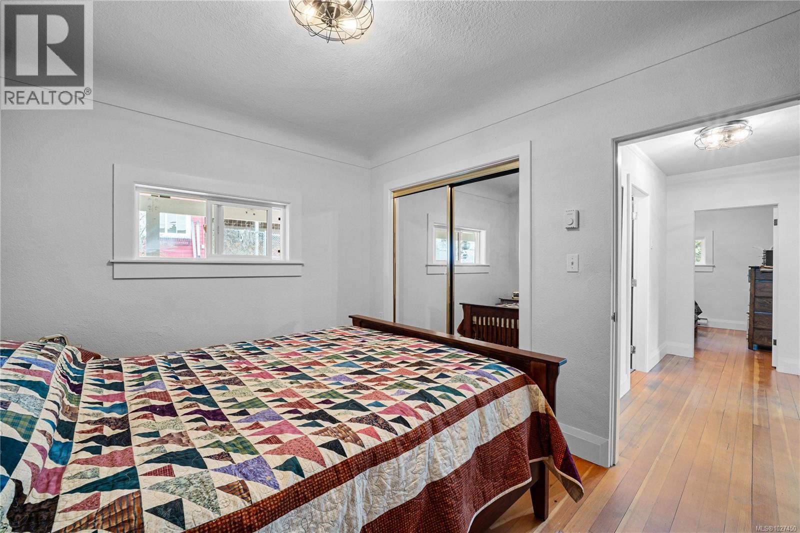 10934 CHEMAINUS RD - 16