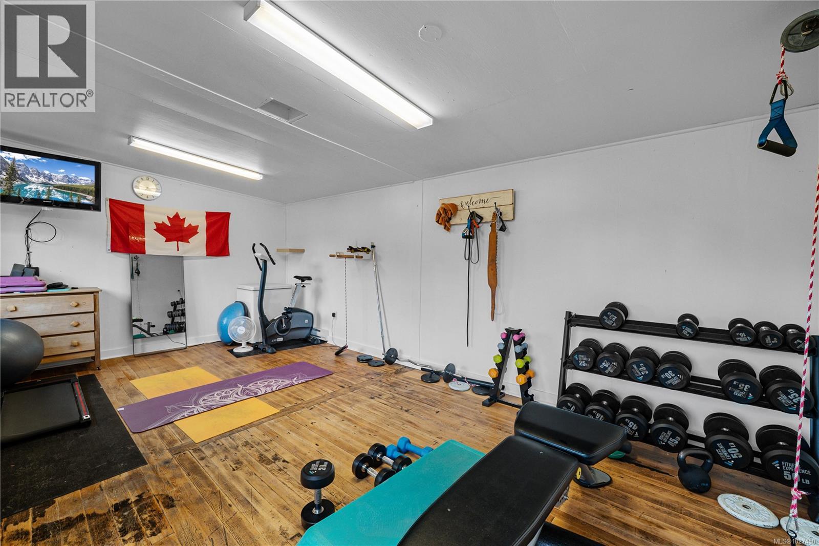 10934 CHEMAINUS RD - 18