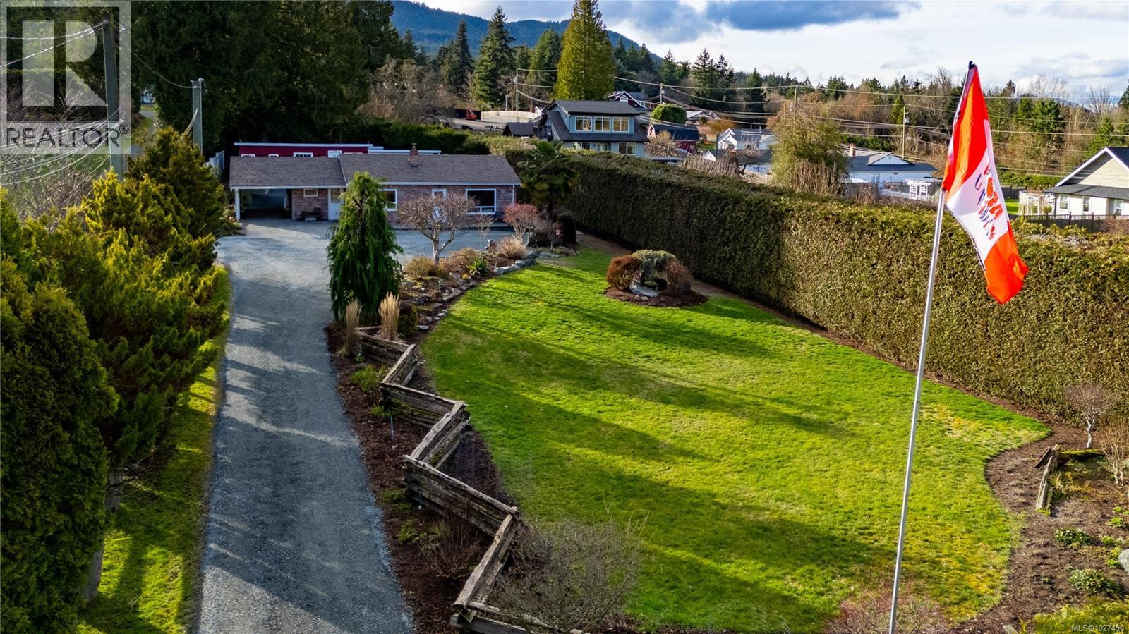 10934 CHEMAINUS RD - 39