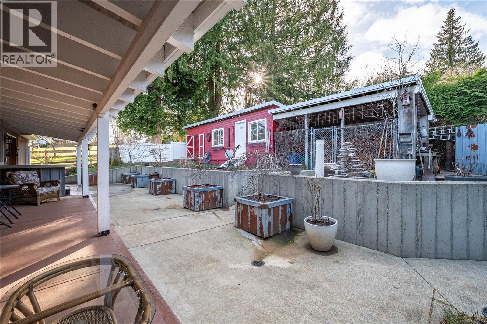 10934 CHEMAINUS RD - 20