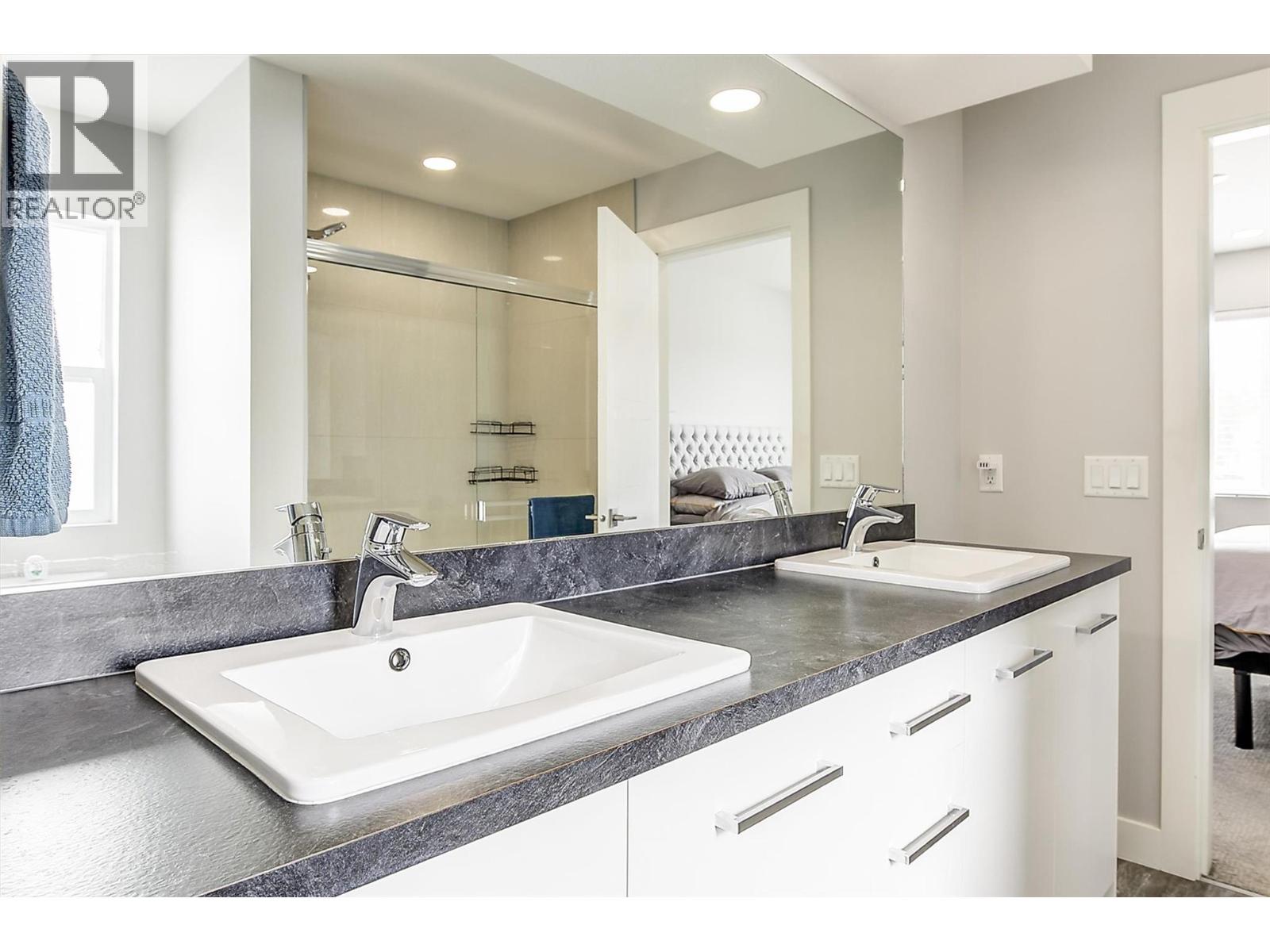 2049 Elkridge Drive Unit# 1, West Kelowna