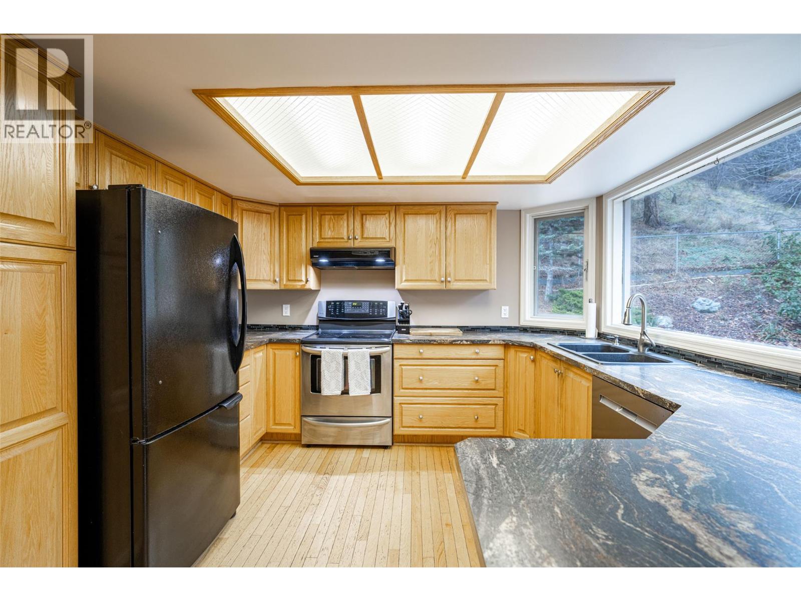 2921 Fieldstone Court, West Kelowna