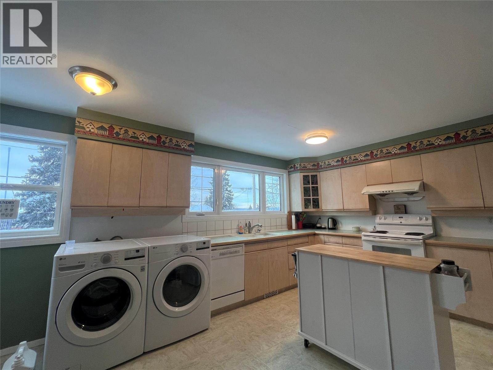 1713 90 Avenue, Dawson Creek