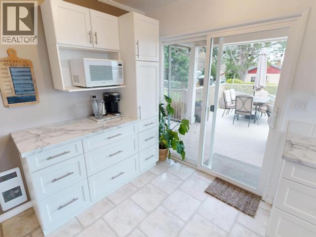 6955 TERRACE STREET, Powell River