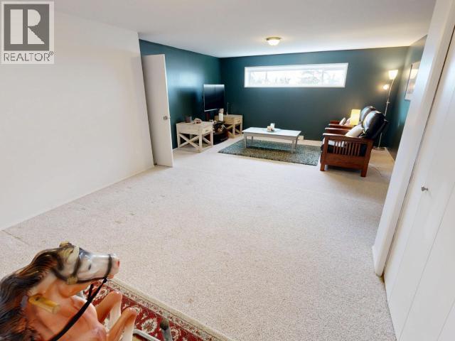 6955 TERRACE STREET, Powell River