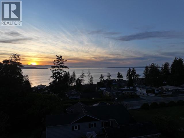 6955 TERRACE STREET, Powell River