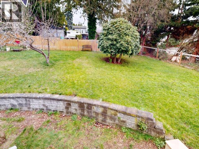 6955 TERRACE STREET, Powell River