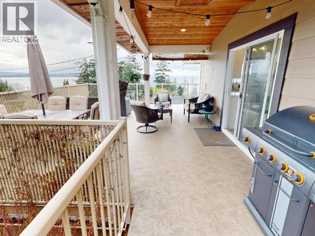 6955 TERRACE STREET, Powell River