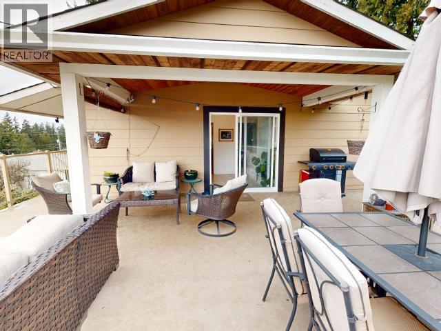 6955 TERRACE STREET, Powell River