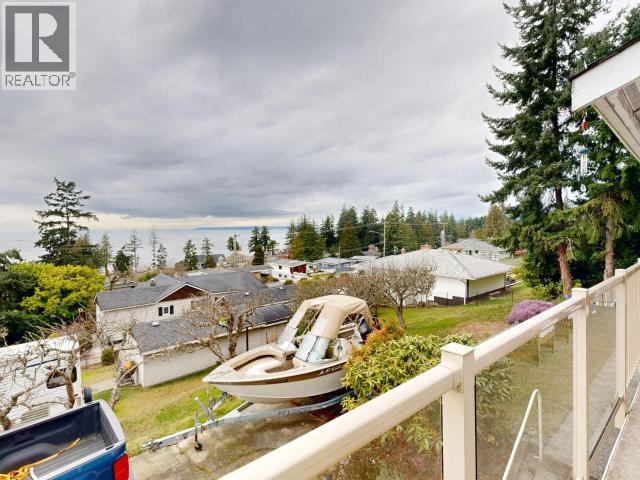 6955 TERRACE STREET, Powell River