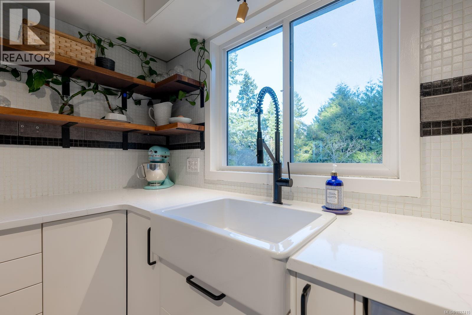 3248 Uplands Dr, Nanaimo