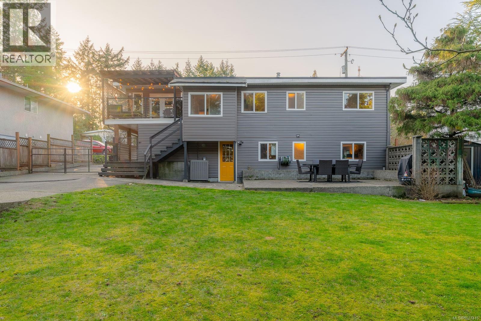 3248 Uplands Dr, Nanaimo