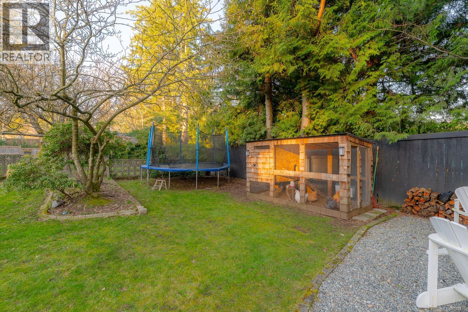 3248 Uplands Dr, Nanaimo