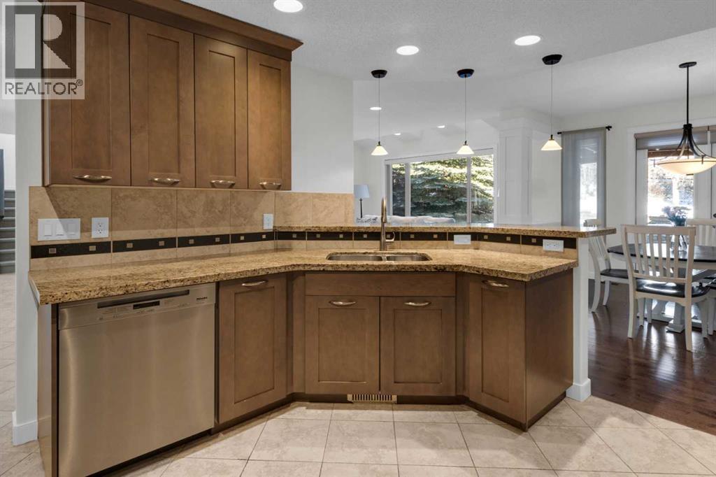 Single Family House for Sale in  Discovery Ridge Boulevard SW Discovery Ridge Calgary 