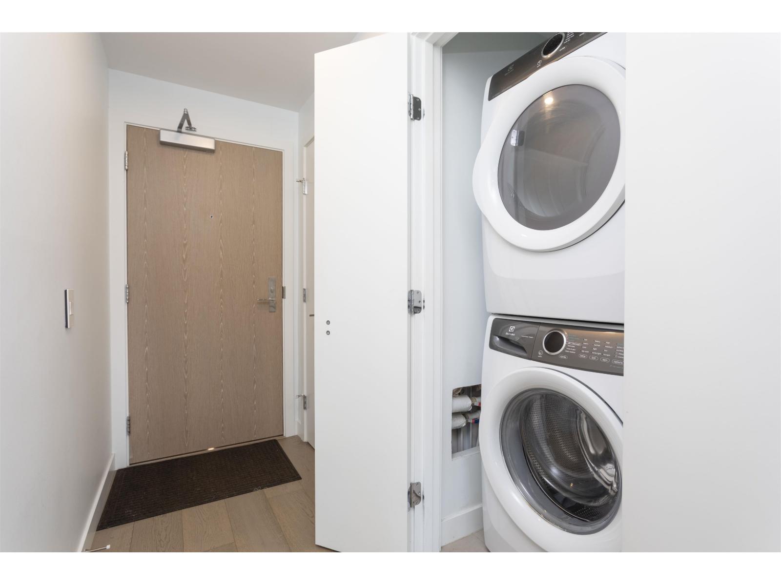 1103 15165 THRIFT AVENUE, White Rock