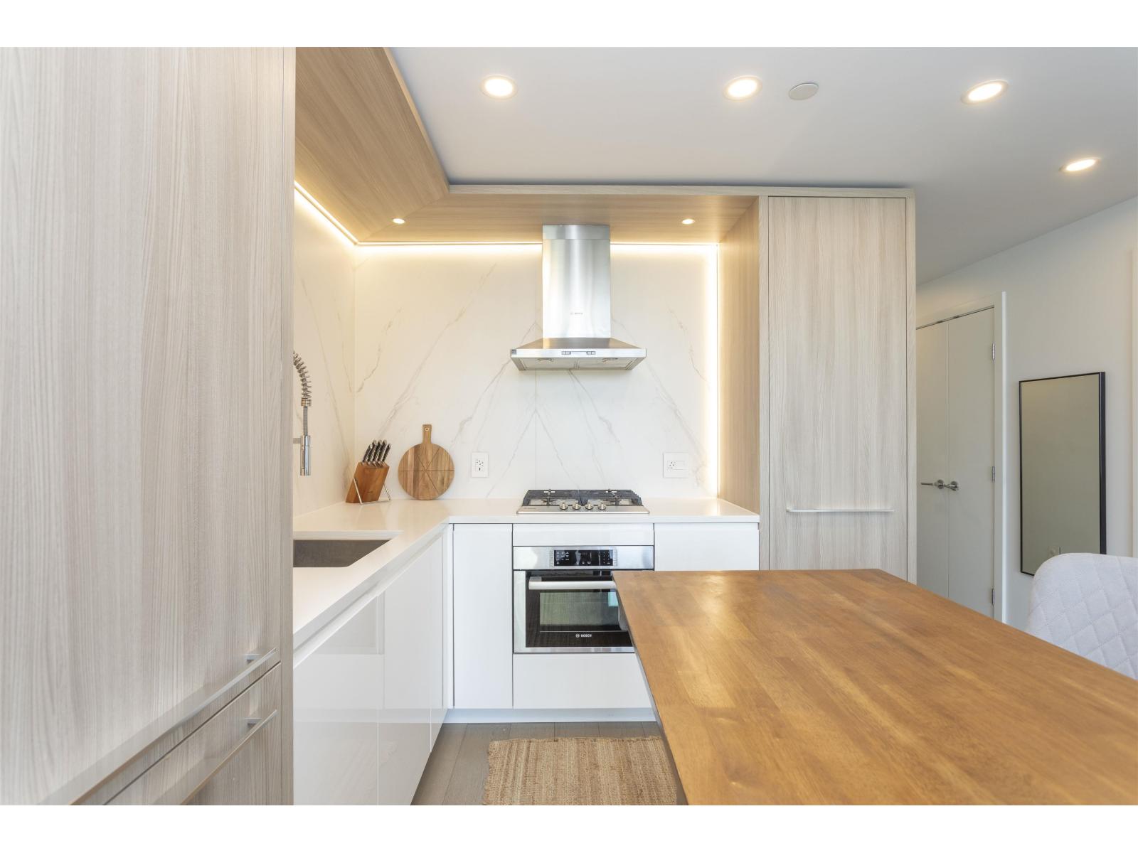 1103 15165 THRIFT AVENUE, White Rock