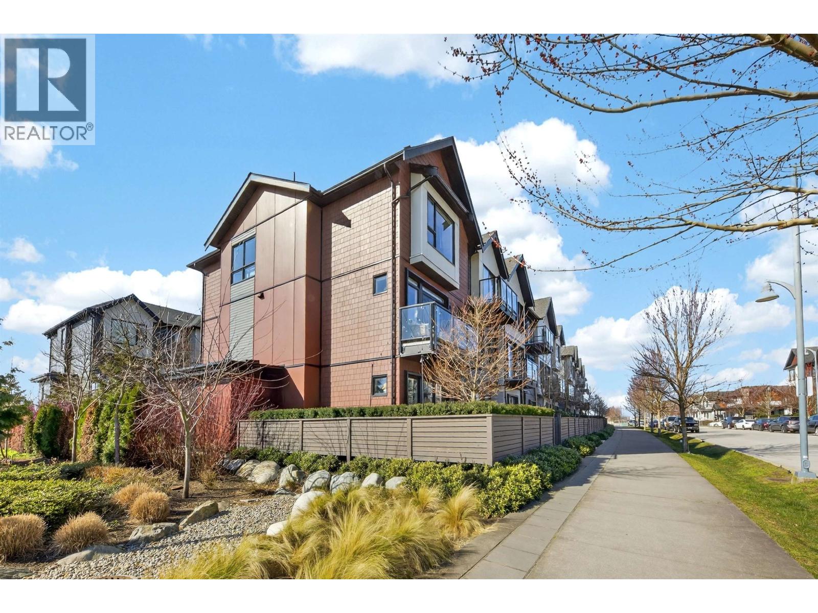 #111-4662 HEMLOCK Way, Tsawwassen